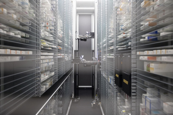 Lekarniški robot ROWA