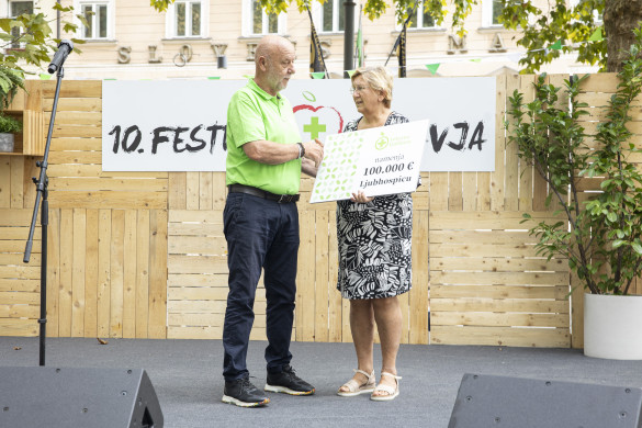 Predaja donacije Ljubhospicu Predaja donacije Ljubhospicu