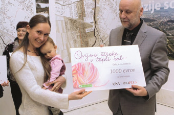 Ovijmo otroke v topli šal Ovijmo otroke v topli šal