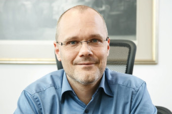 Intervju Rok Lokar, dr.med., specialist družinske medicine Intervju Rok Lokar, dr.med., specialist družinske medicine