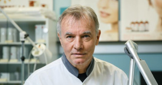 Intervju: prof. dr. Igor Bartenjev, dr. med., dermatovenerolog