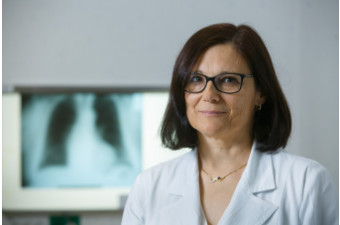 Intervju: doc. dr. Sabina Škrgat, dr. med., spec. pnevmologije in interne medicine Intervju: doc. dr. Sabina Škrgat, dr. med., spec. pnevmologije in interne medicine